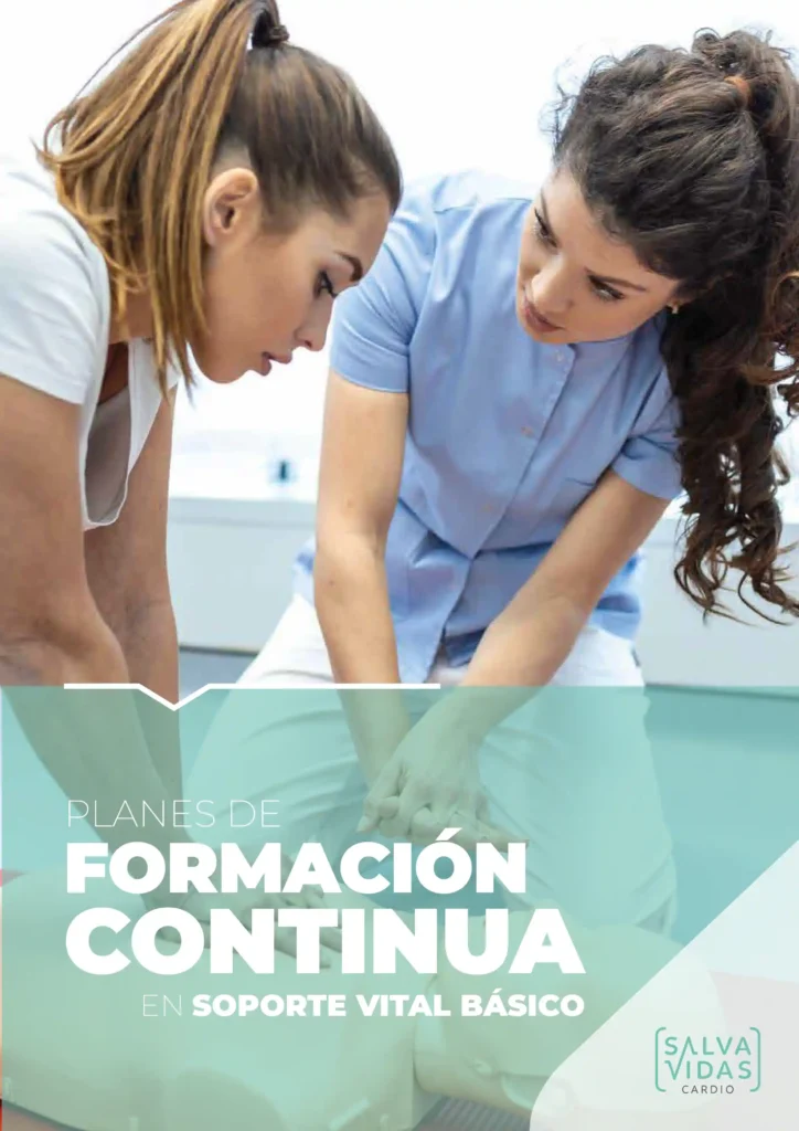 Planes de formación continua en soporte vital básico para actualizar habilidades en RCP y uso de desfibriladores